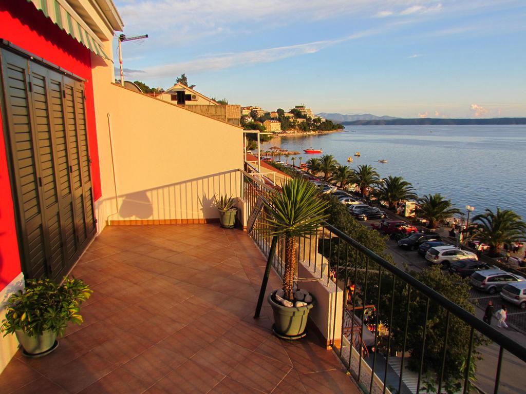 Casa Rosada Hotel Podgora Exterior photo